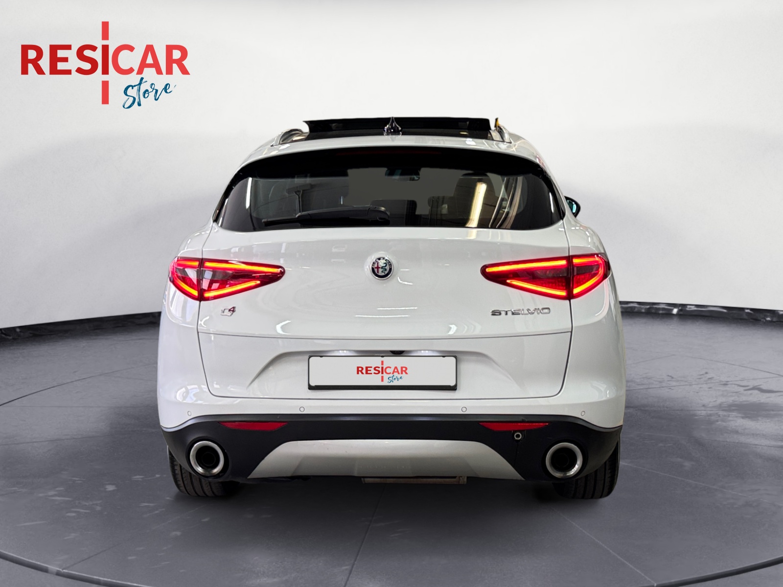 Stelvio 2.2 t Sport Tech Q4 190cv auto - immagine 13