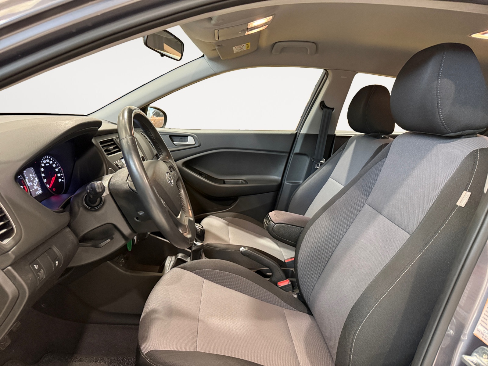 i20 5p 1.2 mpi Tech 75cv - immagine 7