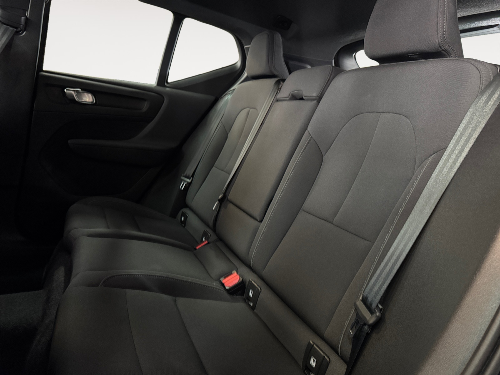 XC40 single motor Core rwd - immagine 11