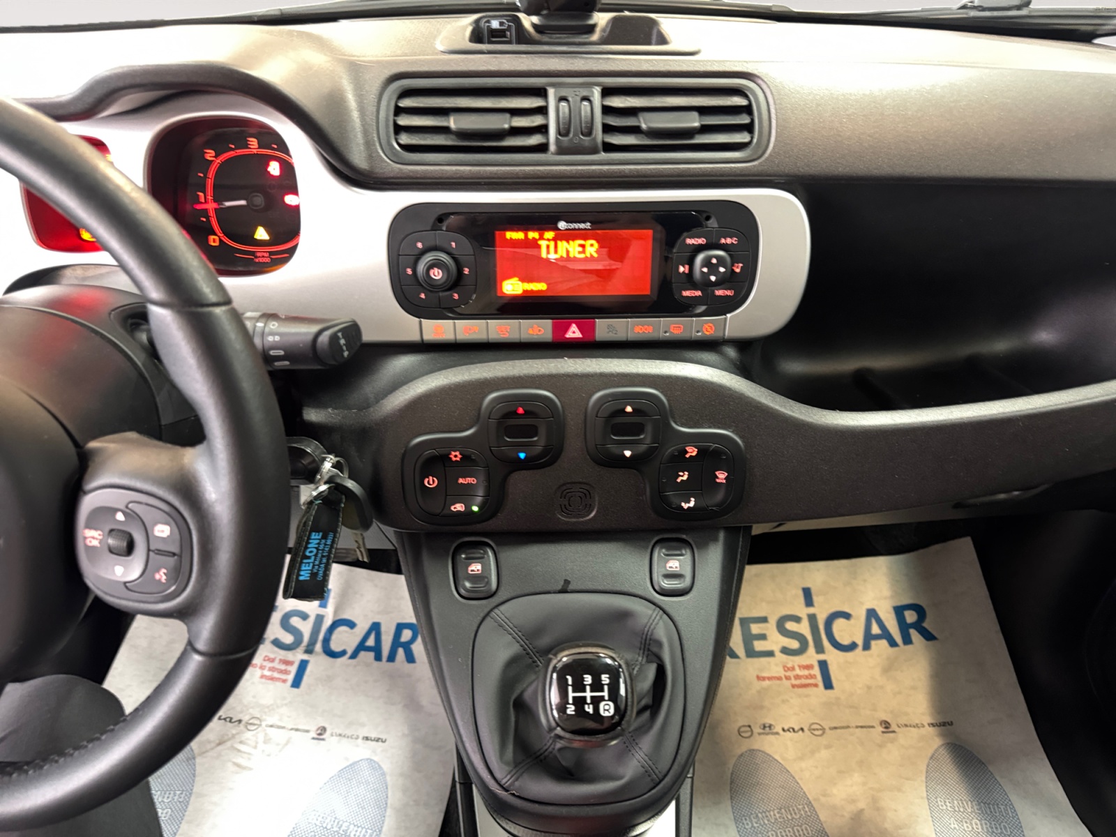 Panda 1.3 mjt 16v Cross 4x4 s&s 95cv - immagine 9