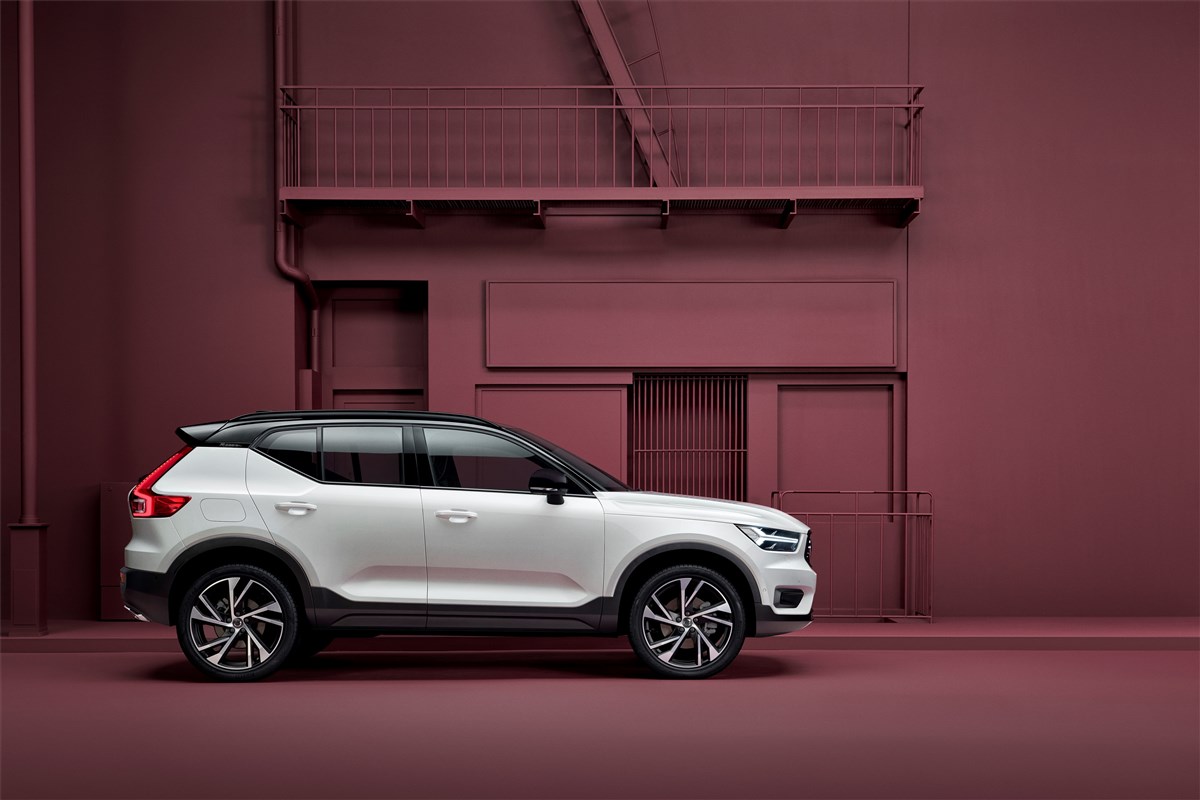 XC40 2.0 d3 R-design geartronic my20 - immagine 9