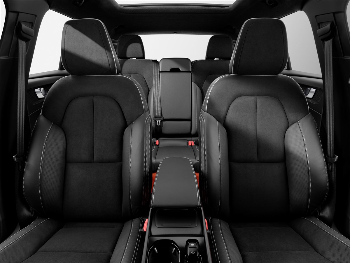 XC40 2.0 d3 R-design geartronic my20 - immagine 10