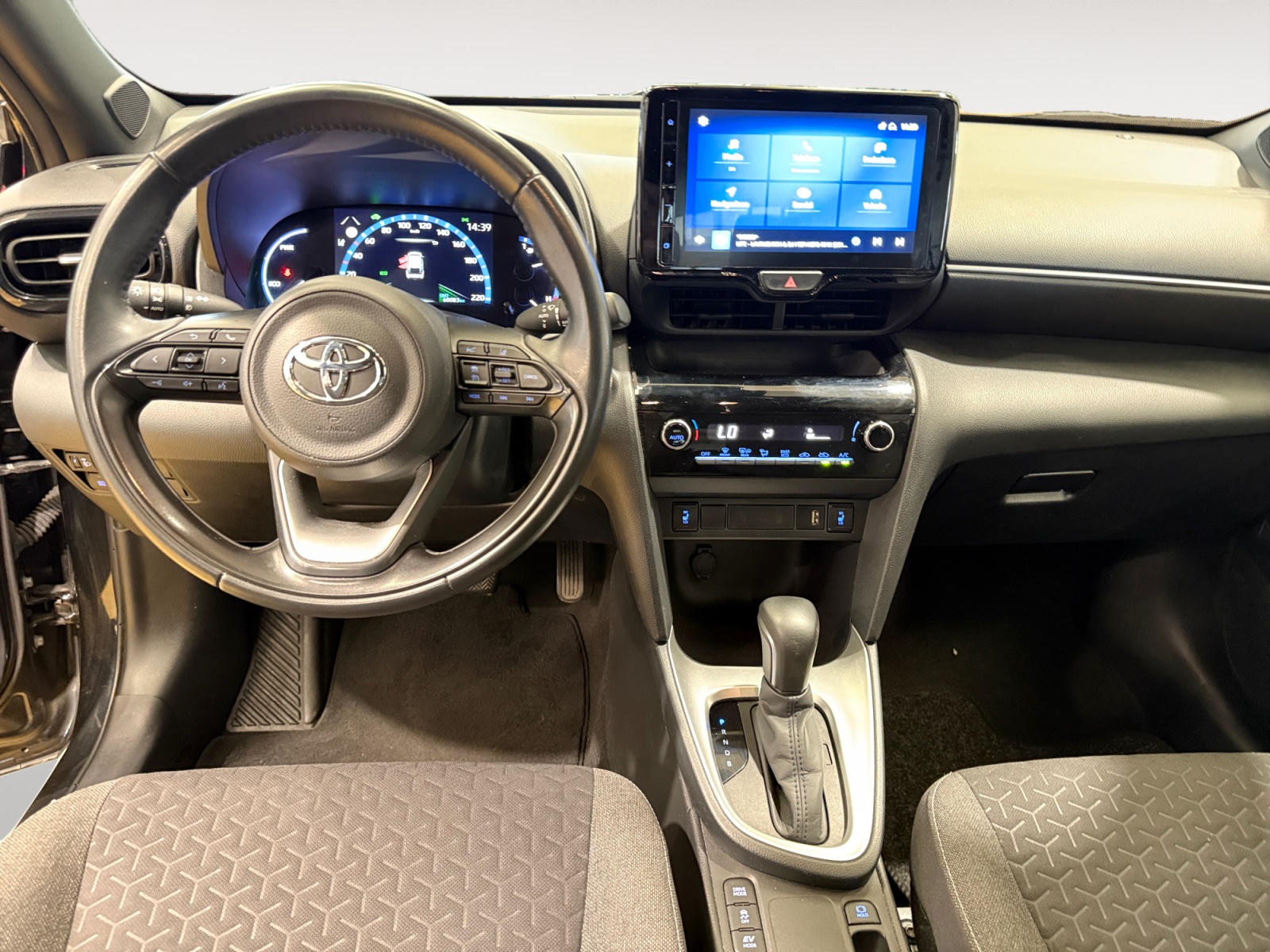 Yaris Cross 1.5h Trend fwd 116cv e-cvt - immagine 12