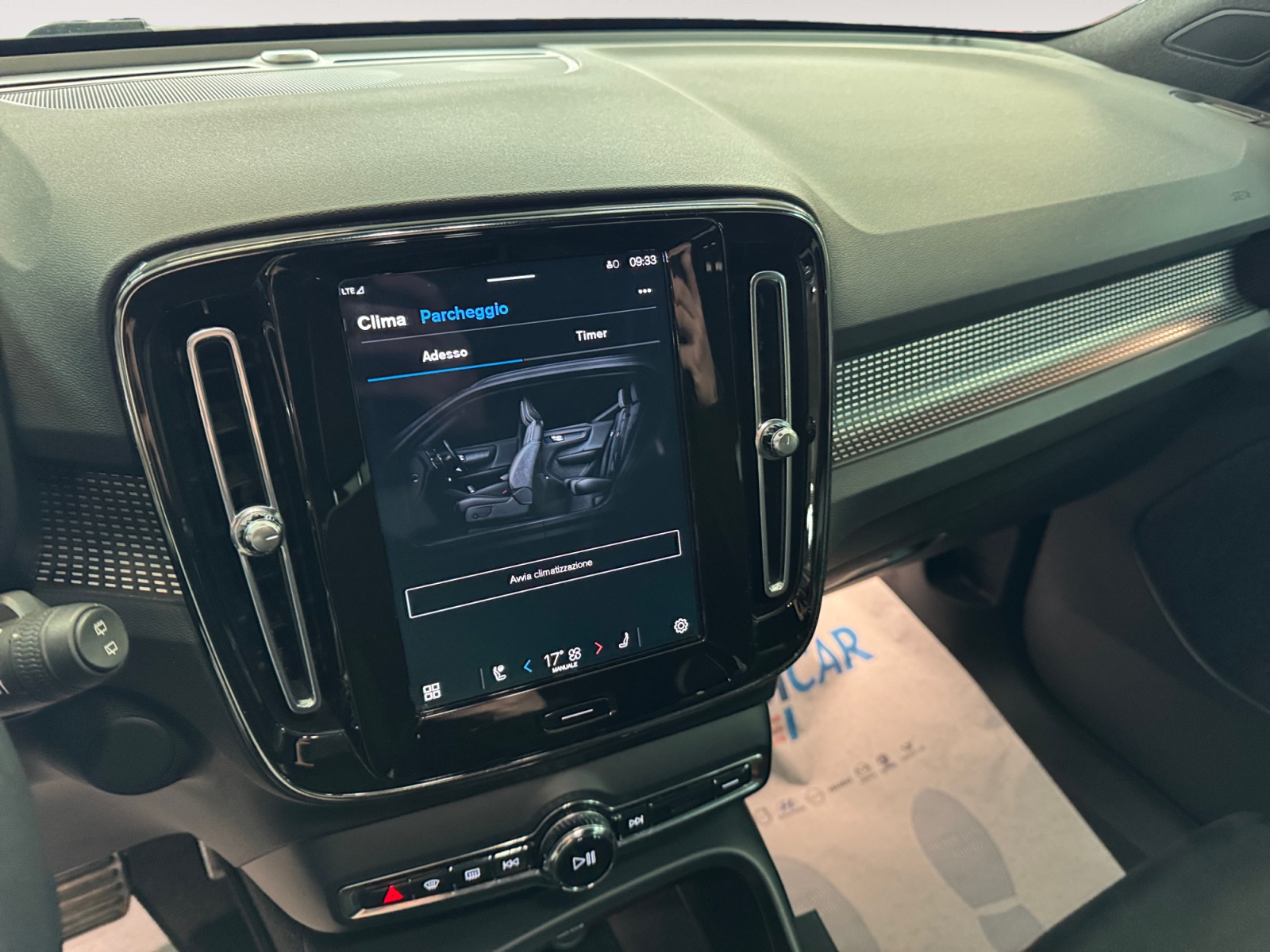 XC40 recharge single Plus IVA ESPOSTA - immagine 10