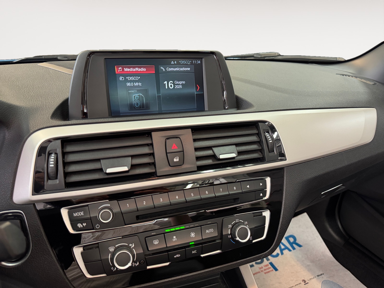 218i Cabrio - immagine 10