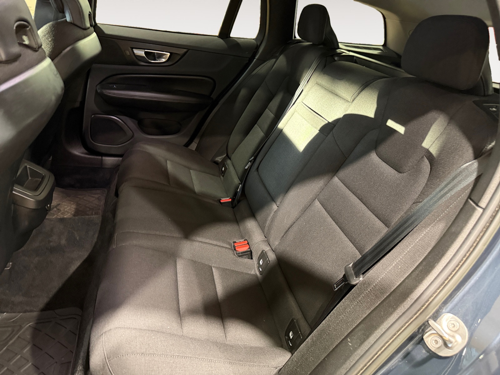 V60 II N1 2.0 B4 Essential auto - immagine 11