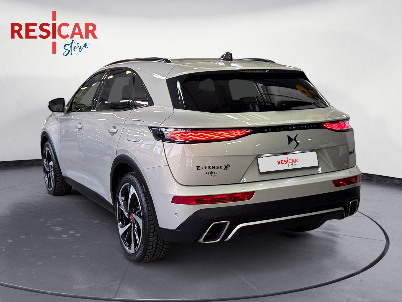 DS7 1.6 e-tense phev Performance Line 4x4 300cv auto - immagine 4