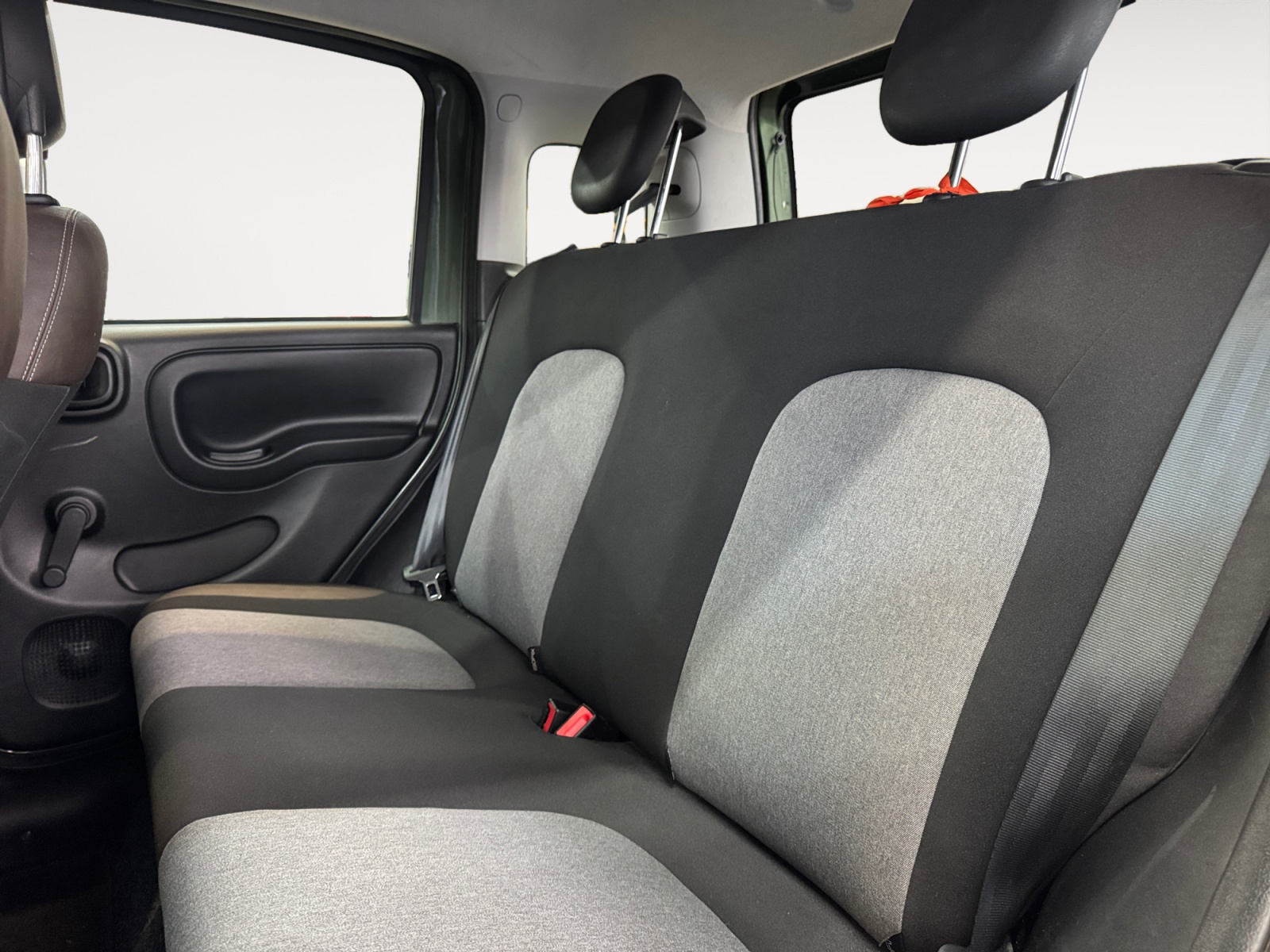 Panda 1.3 mjt 16v Cross 4x4 s&s 95cv - immagine 11