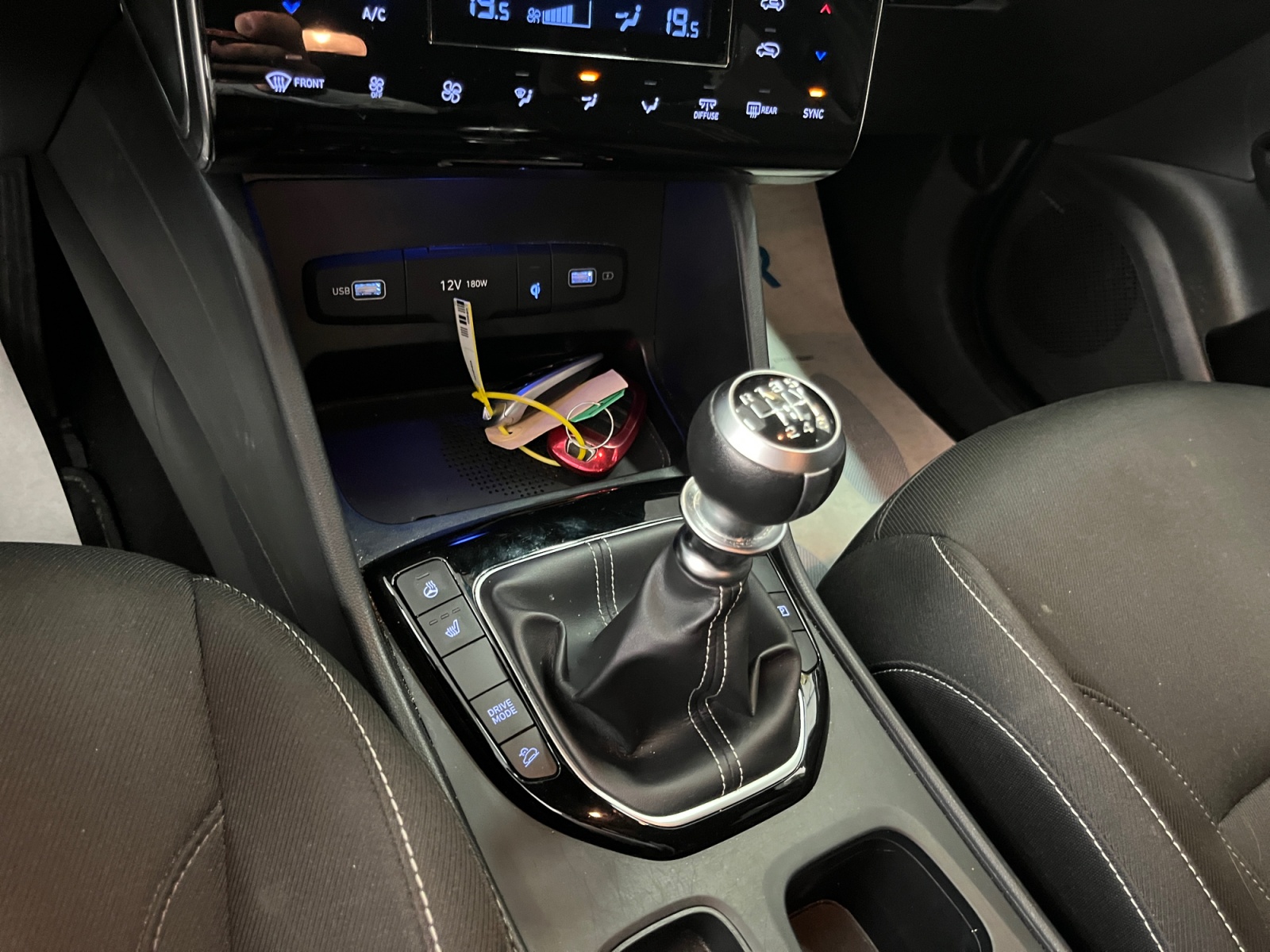 Tucson 1.6 t-gdi 48V Exellence 2wd imt - immagine 9