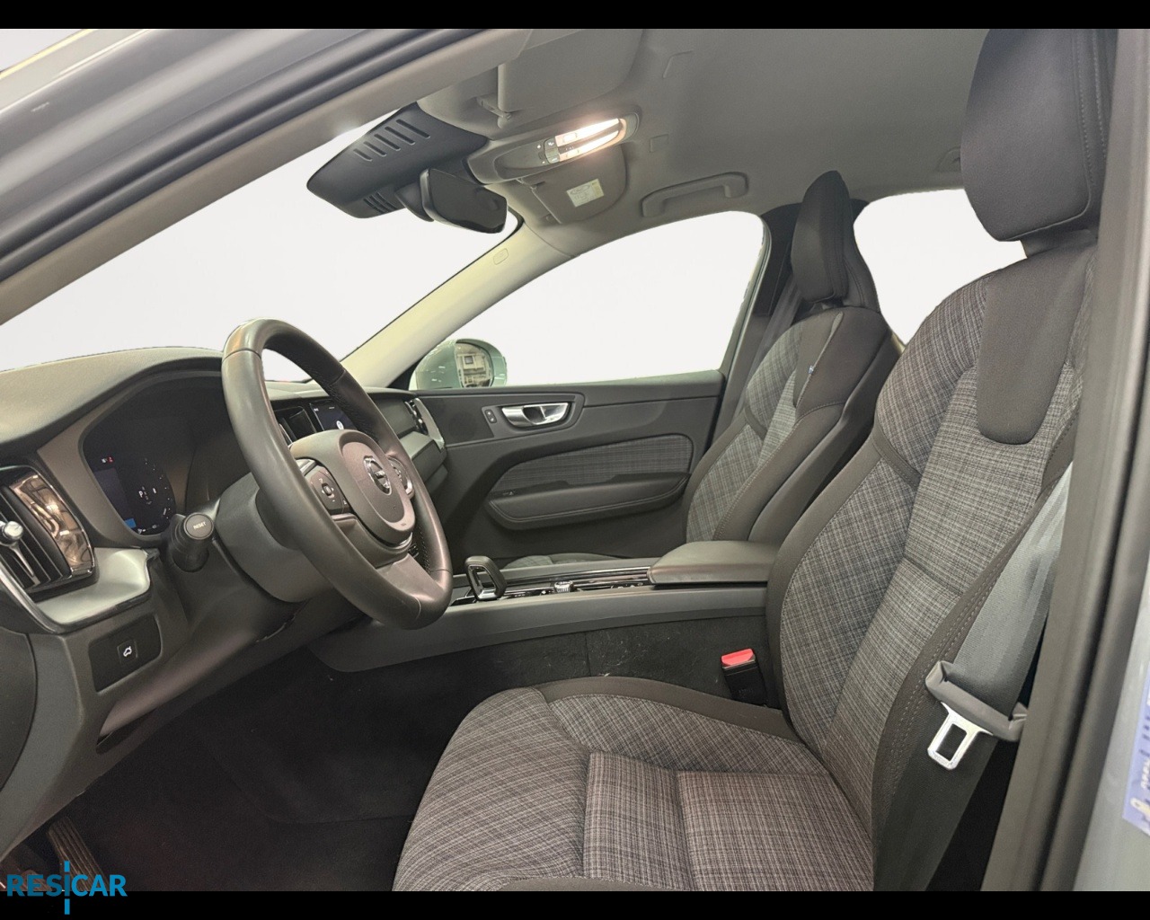 XC60 II 2022 - XC60 2.0 b4 Core auto - immagine 7