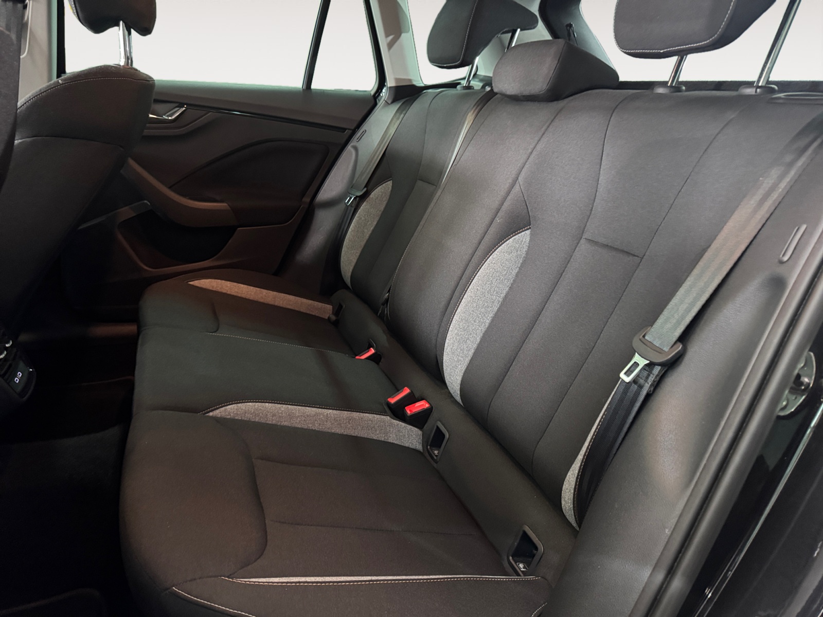 Kamiq 1.0 tsi Black Dots 95cv IVA ESPOSTA - immagine 11