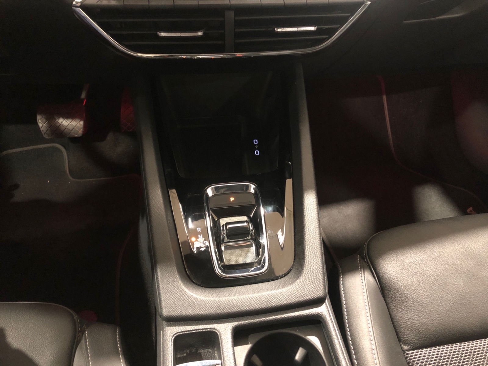 Octavia Wagon 1.4 tsi phev Executive dsg - immagine 9