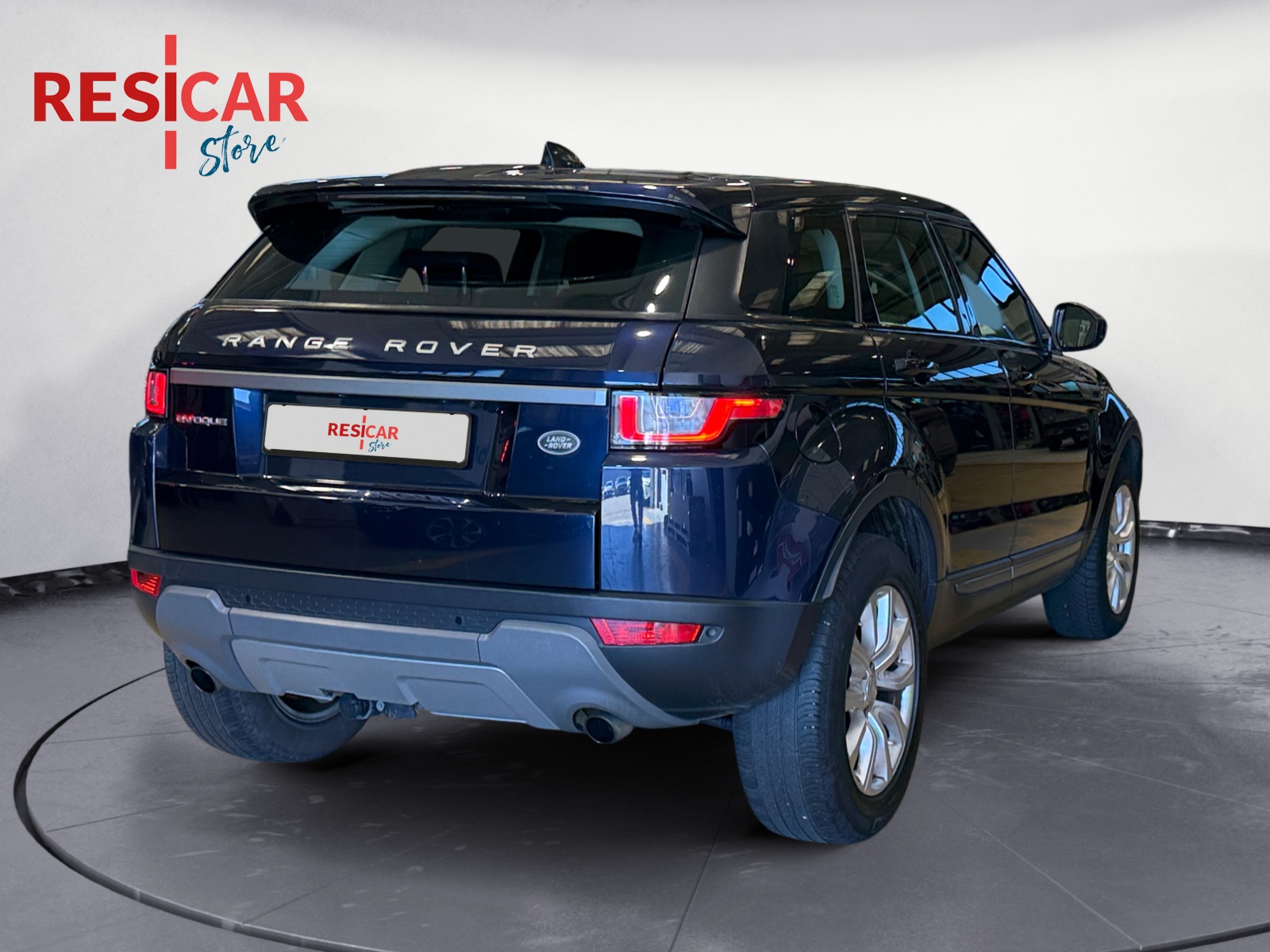 Range Rover Evoque 2.0d i4 mhev R-Dynamic SE awd 150cv auto - immagine 5