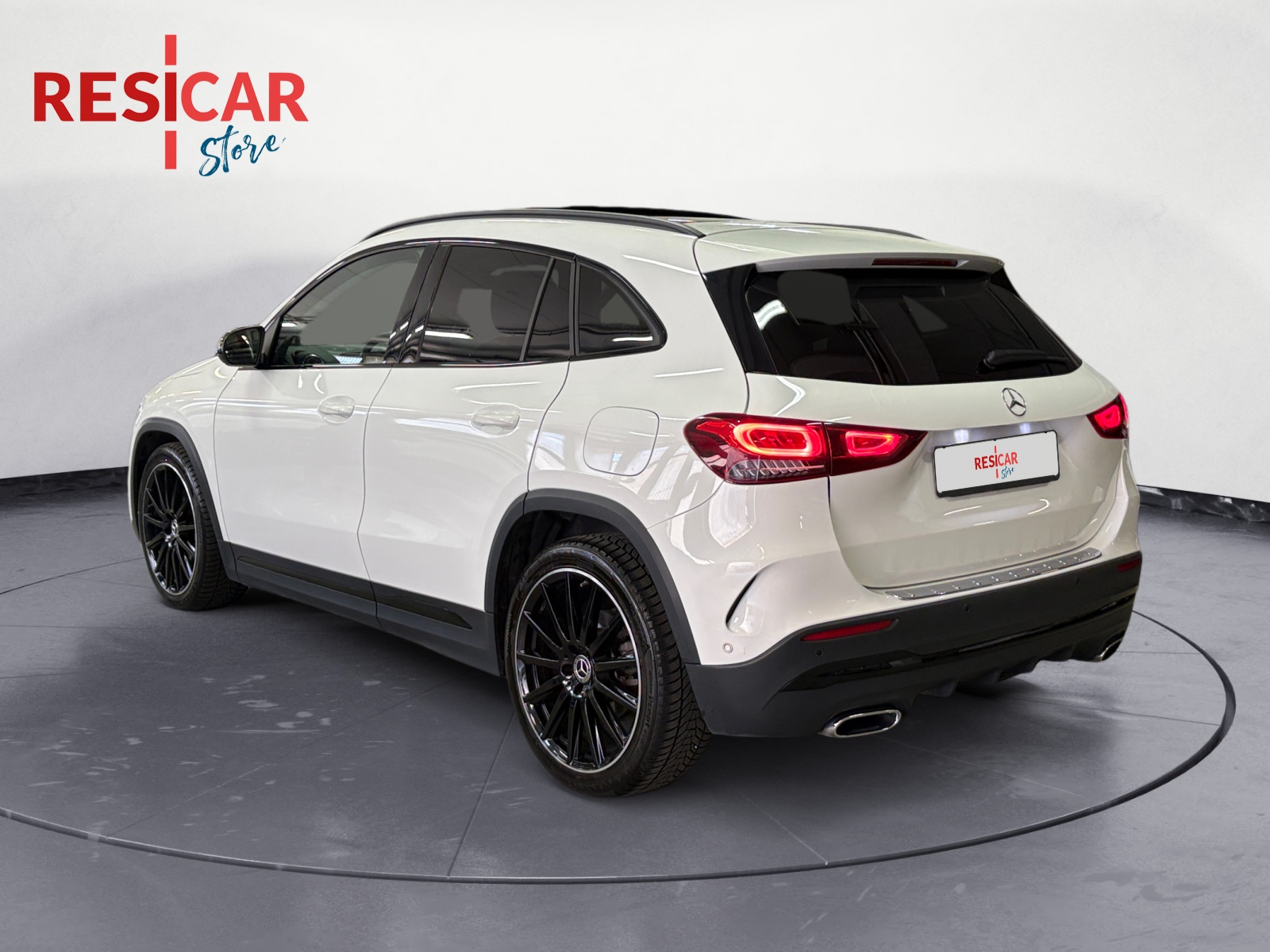 GLA 200 Premium auto - immagine 4