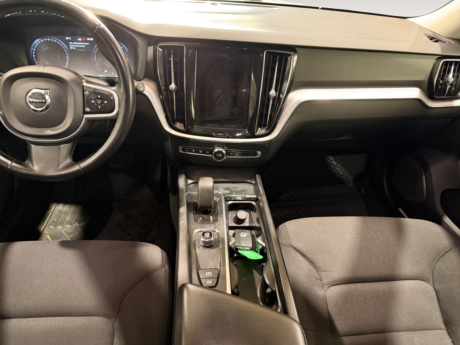 V60 II N1 2.0 B4 Essential auto - immagine 9