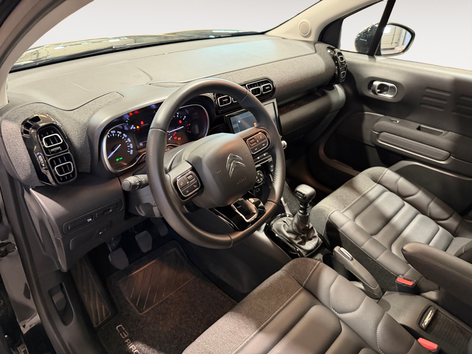 C3 Aircross 1.2 puretech Shine s&s 110cv - immagine 12