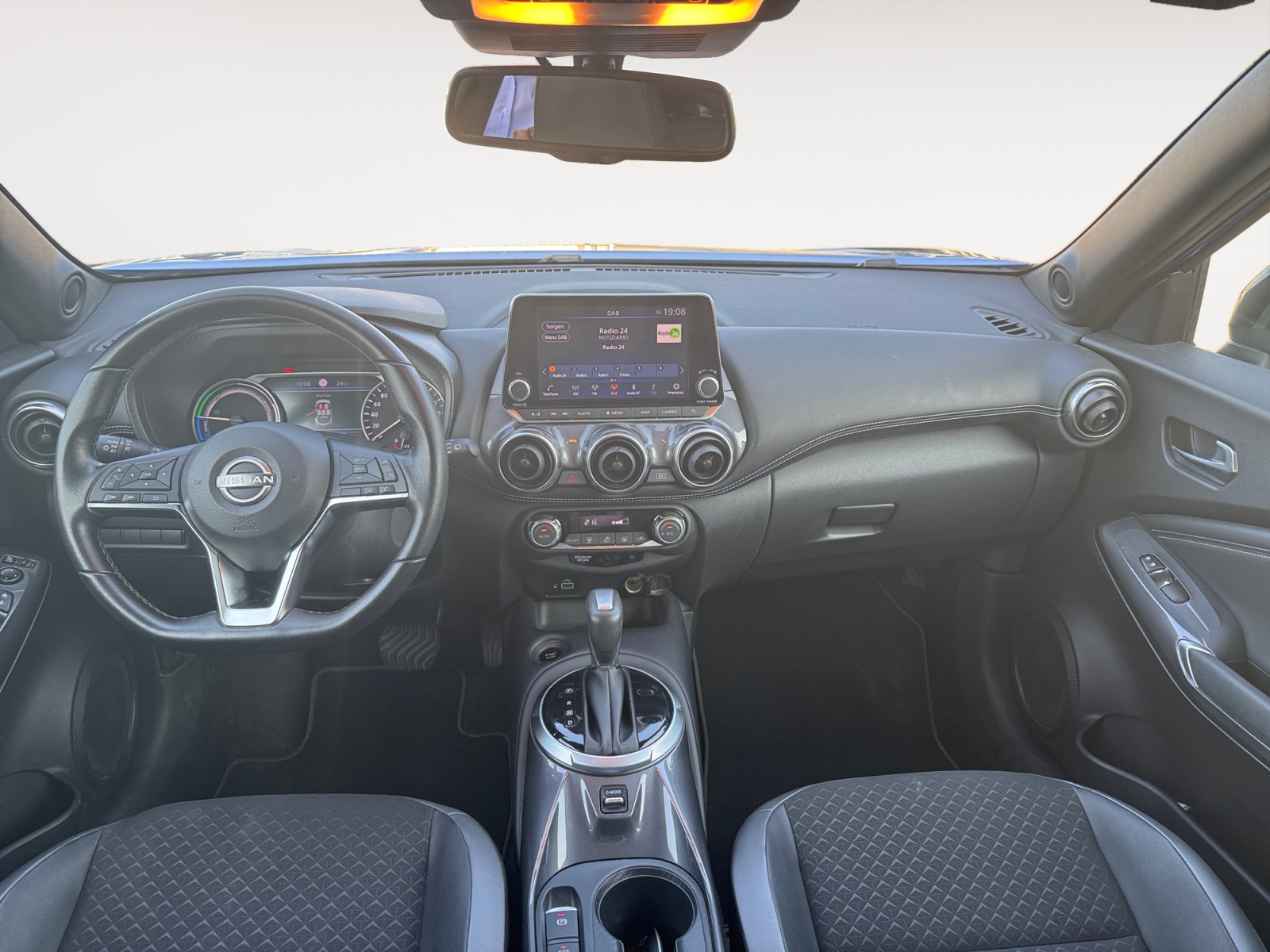Juke 1.6 hev N-Connecta - immagine 12