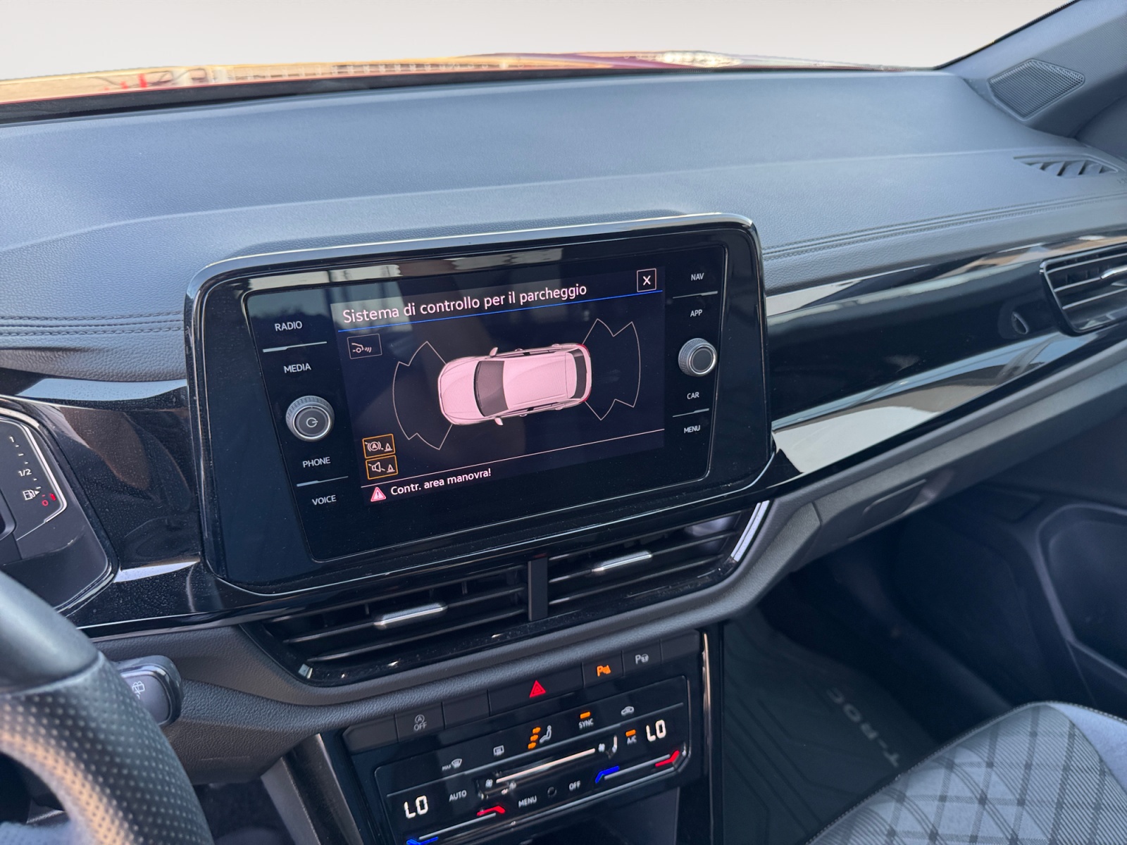 T-Roc 1.5 tsi R-Line - immagine 10