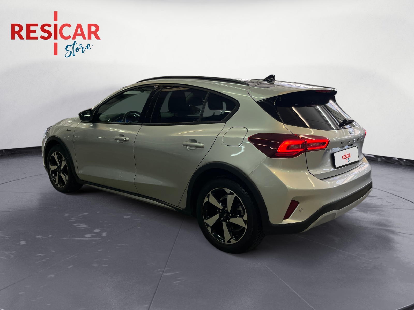 Focus Active 1.0t ecoboost h X 125cv - immagine 4