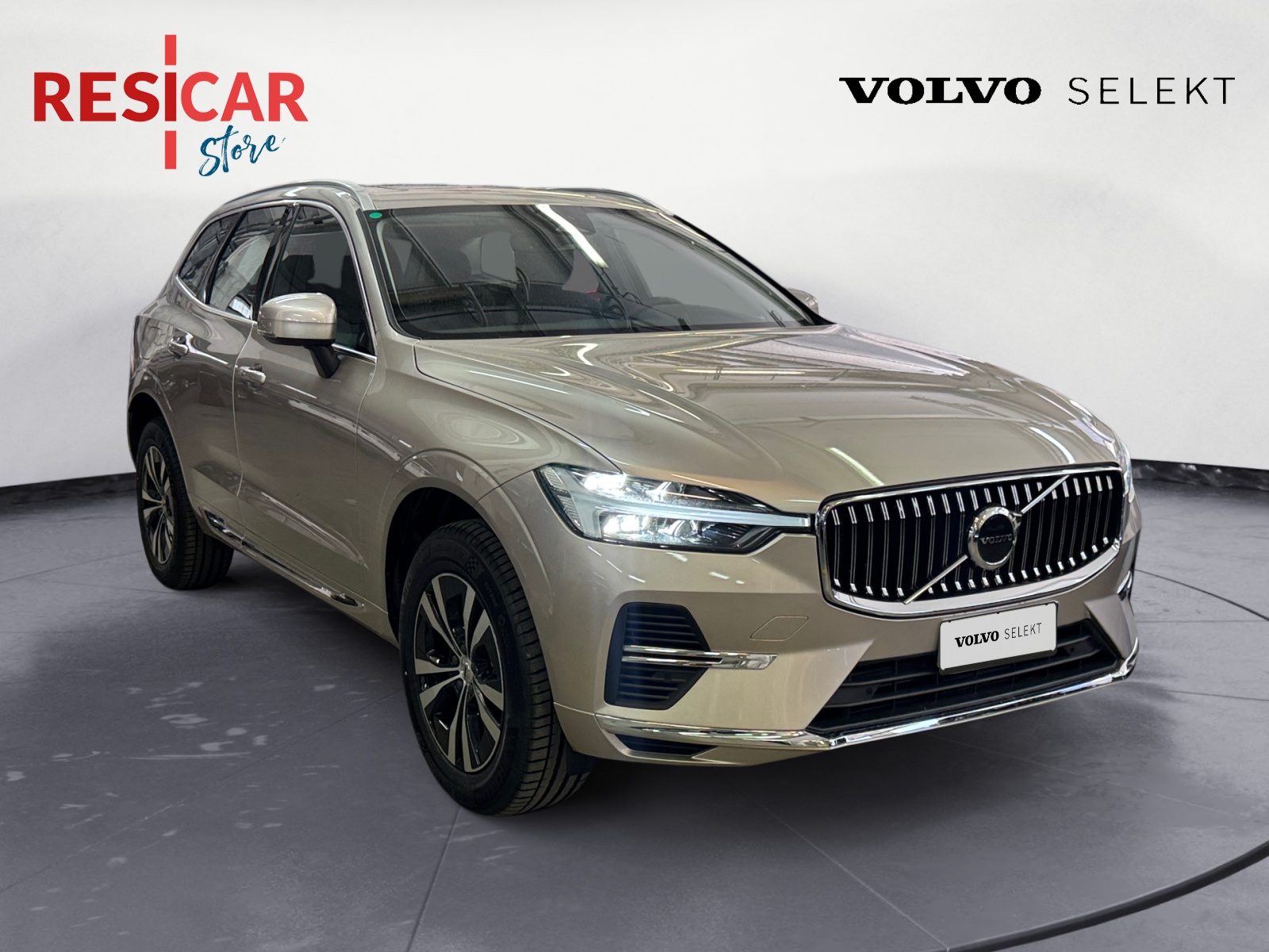 XC60 RECHARGE T6 AWD PLUG-IN CORE BRIGHT