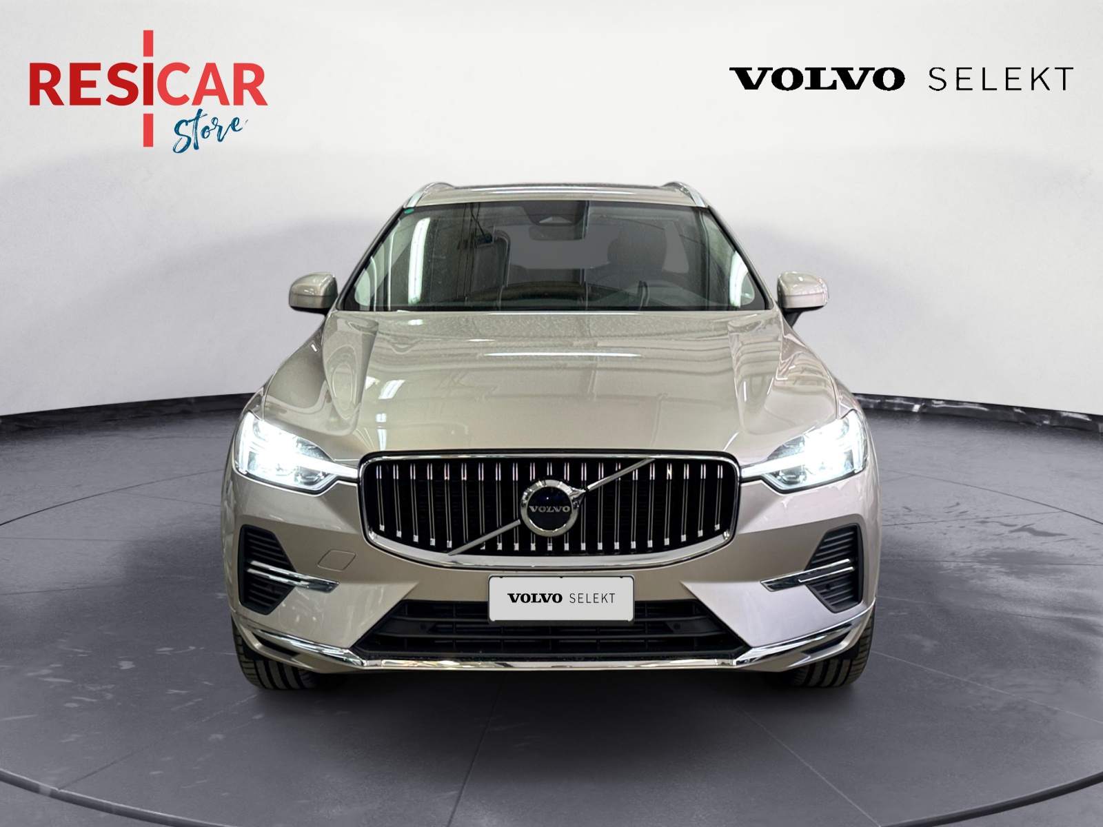 XC60 RECHARGE T6 AWD PLUG-IN CORE BRIGHT - immagine 2