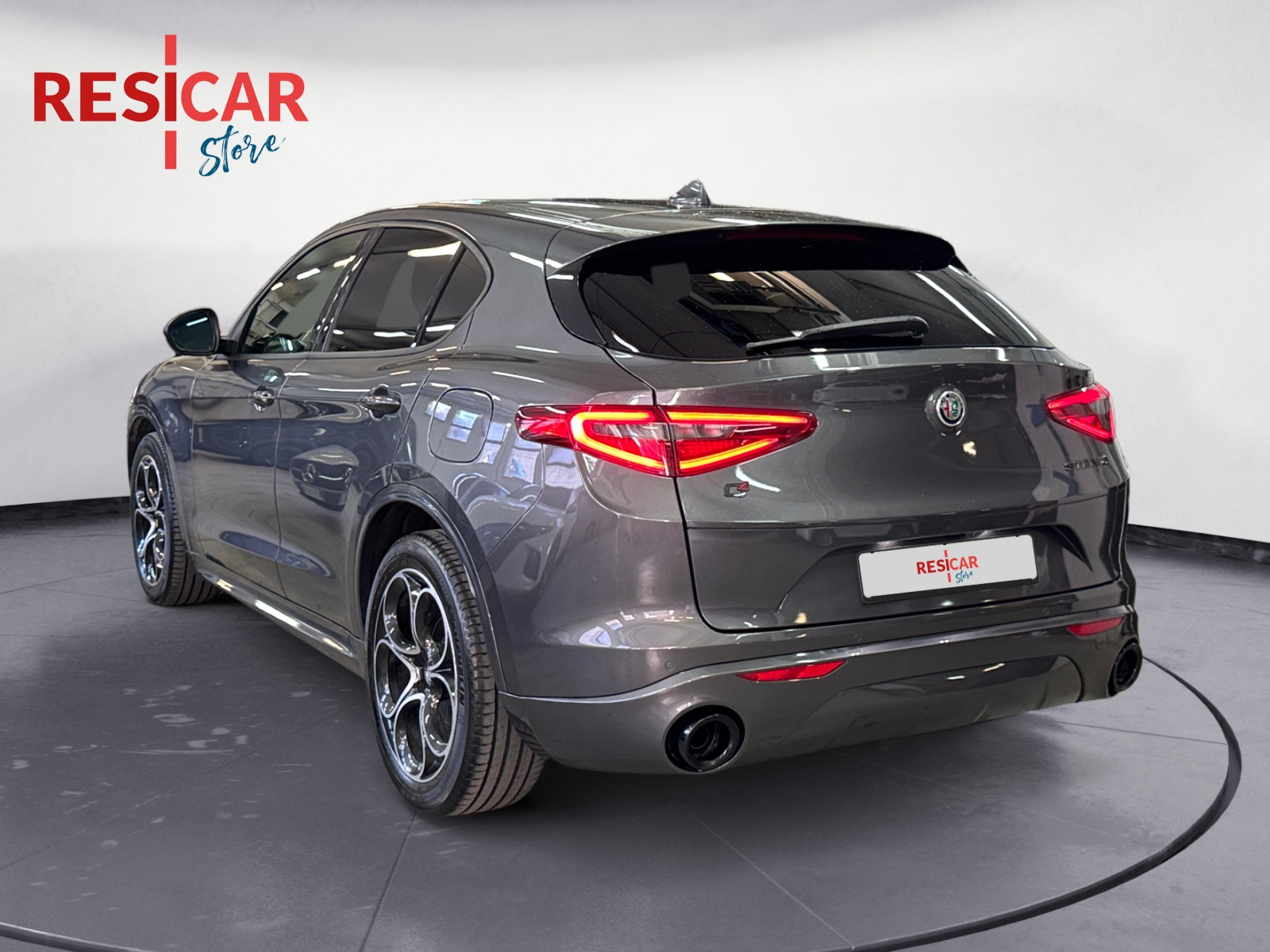Stelvio 2.2 t Veloce Q4 210cv auto - immagine 4