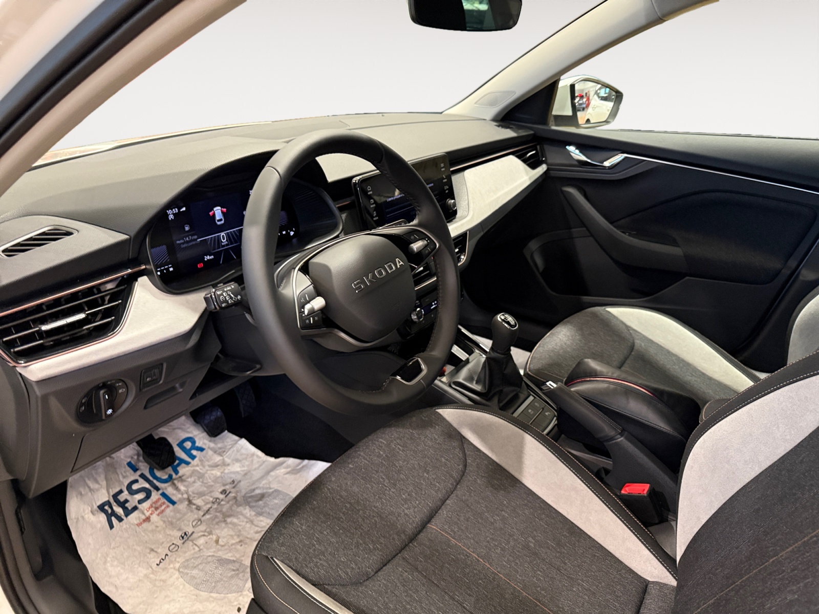 Scala Style 1,0 TSI 85 kW (115 CV) 6 marce - manuale - immagine 6