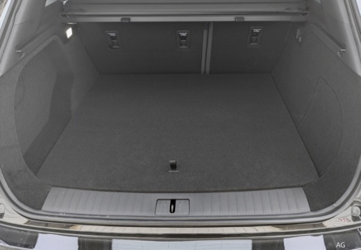 OMODA 9 SHS-P PHEV 1.5TGDI - Trazione AWD DHT3 Premium (AWD) - Interni Rosso - immagine 11