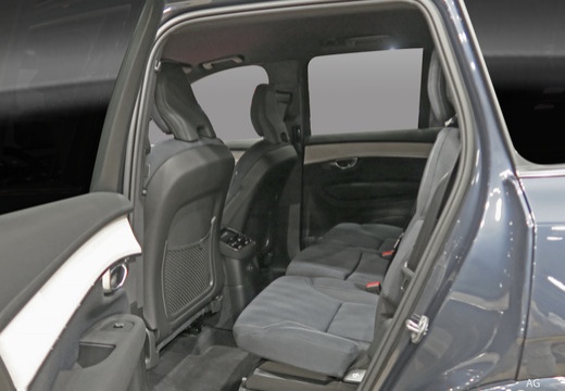 XC90 B5 AWD MILD HYBRID BENZ PLUS DARK 7P - immagine 11