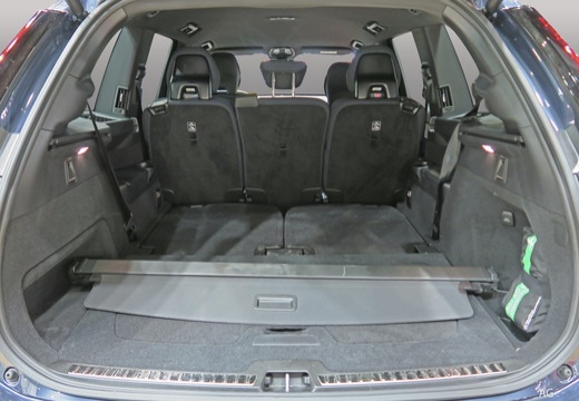 XC90 B5 AWD MILD HYBRID BENZ PLUS DARK 7P - immagine 13