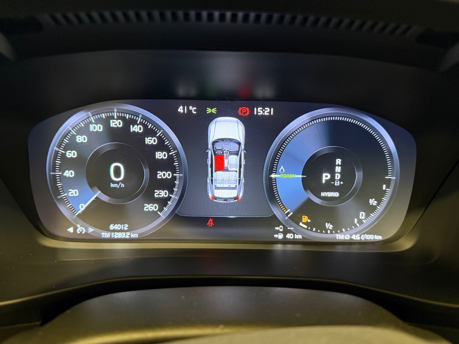 XC40 1.5 t4 recharge phev Core auto - immagine 8