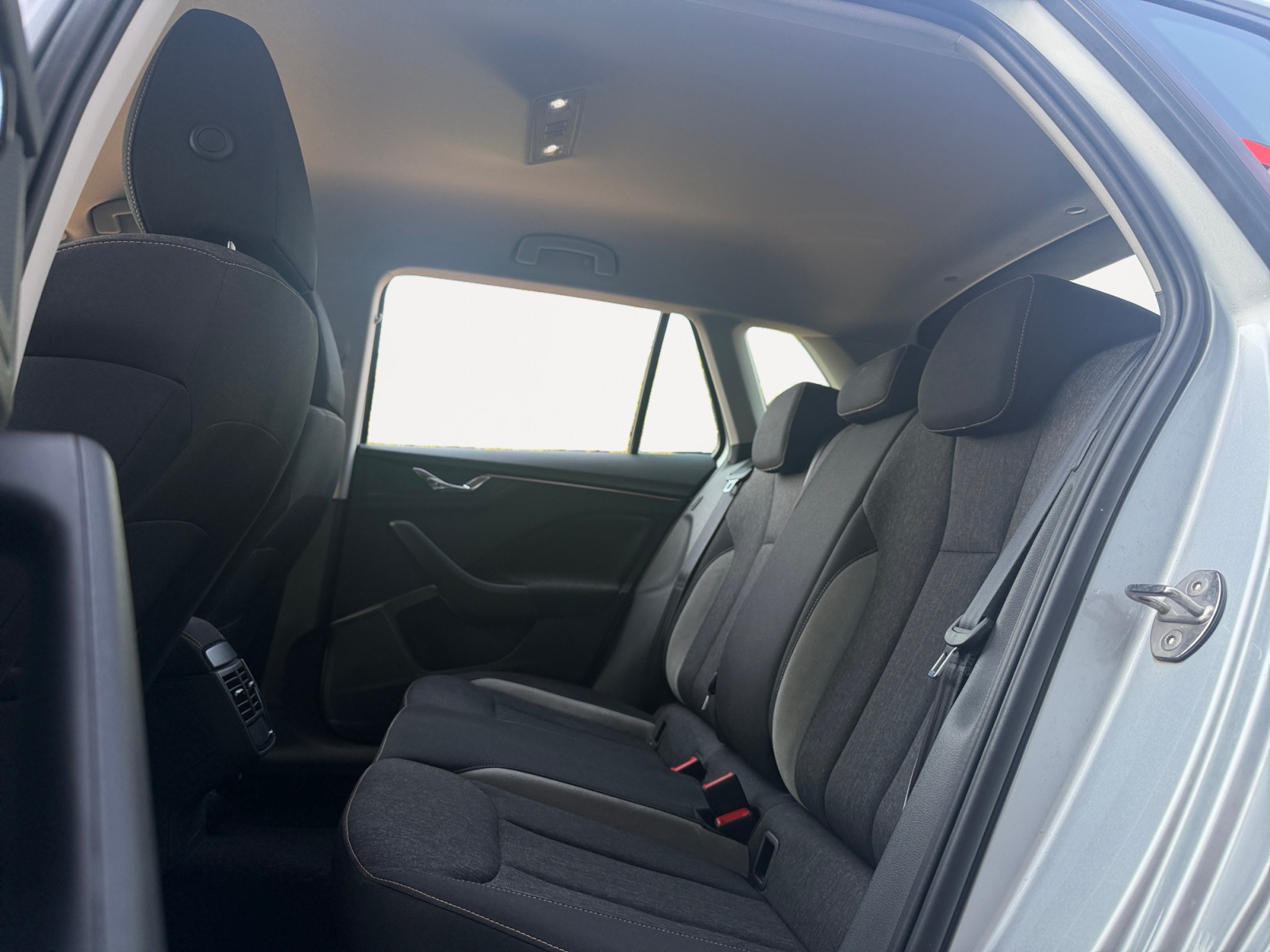 Kamiq 1.5 tsi Black Dots 150cv - immagine 11
