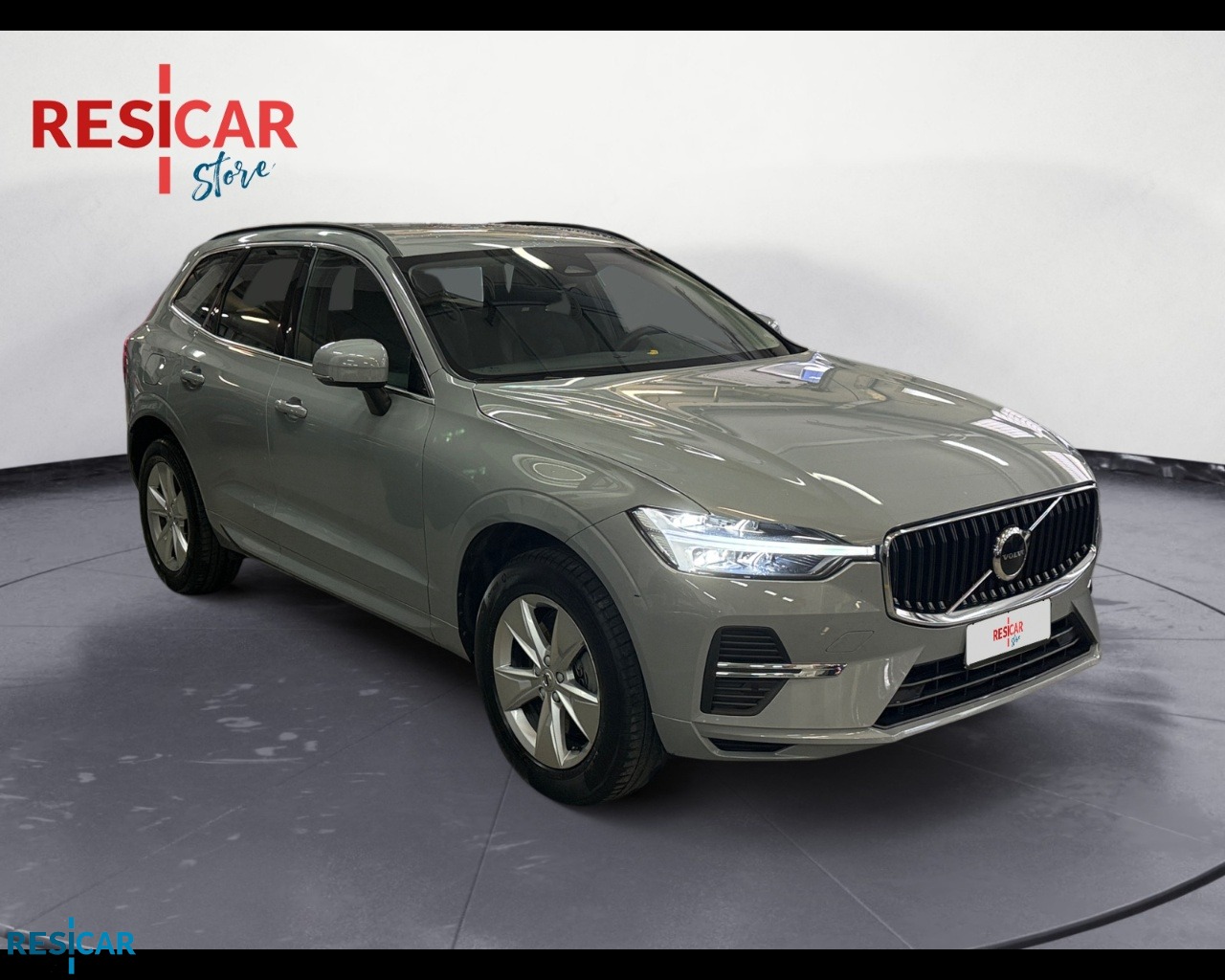 XC60 II 2022 - XC60 2.0 b4 Core auto