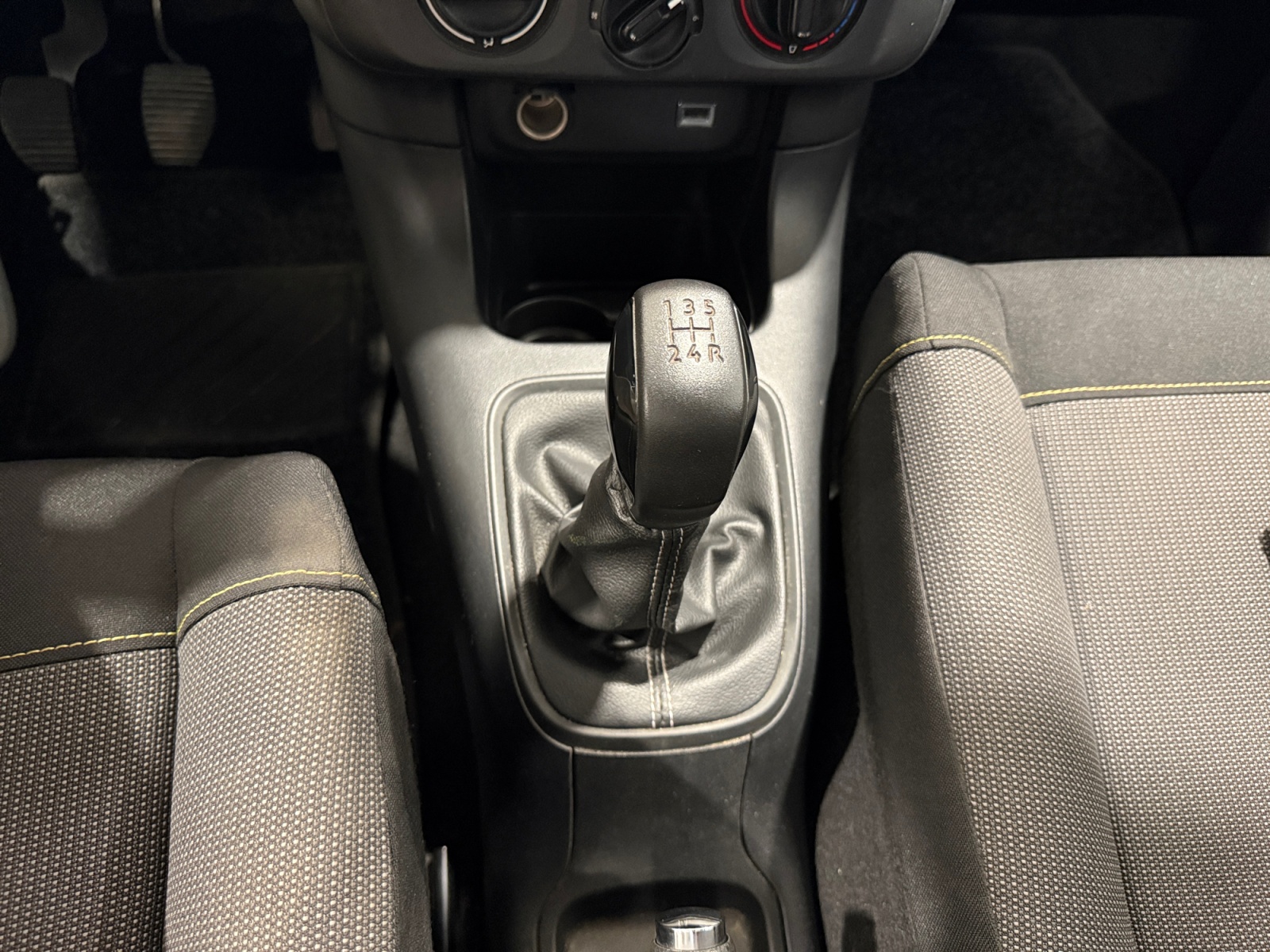 C3 1.2 puretech Feel s&s 83cv neopatentati my18 - immagine 9