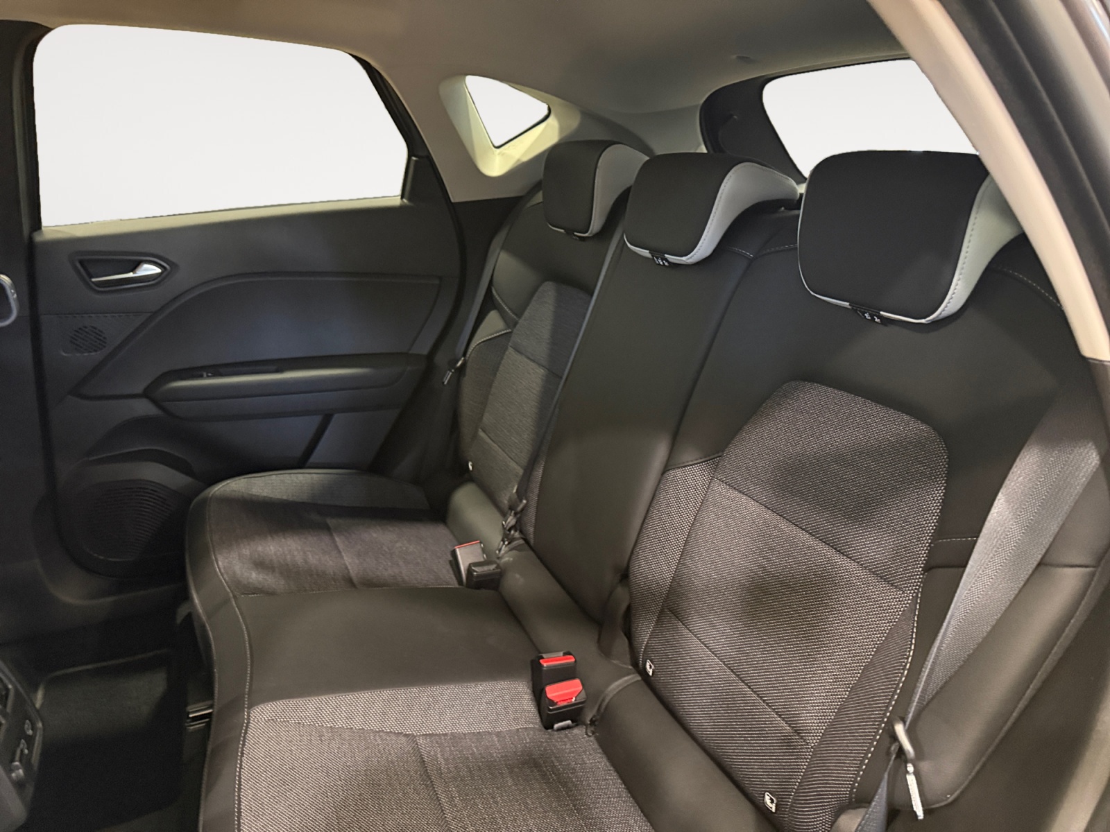 Captur 1.6 E-Tech full hybrid Equilibre 145cv auto - immagine 11