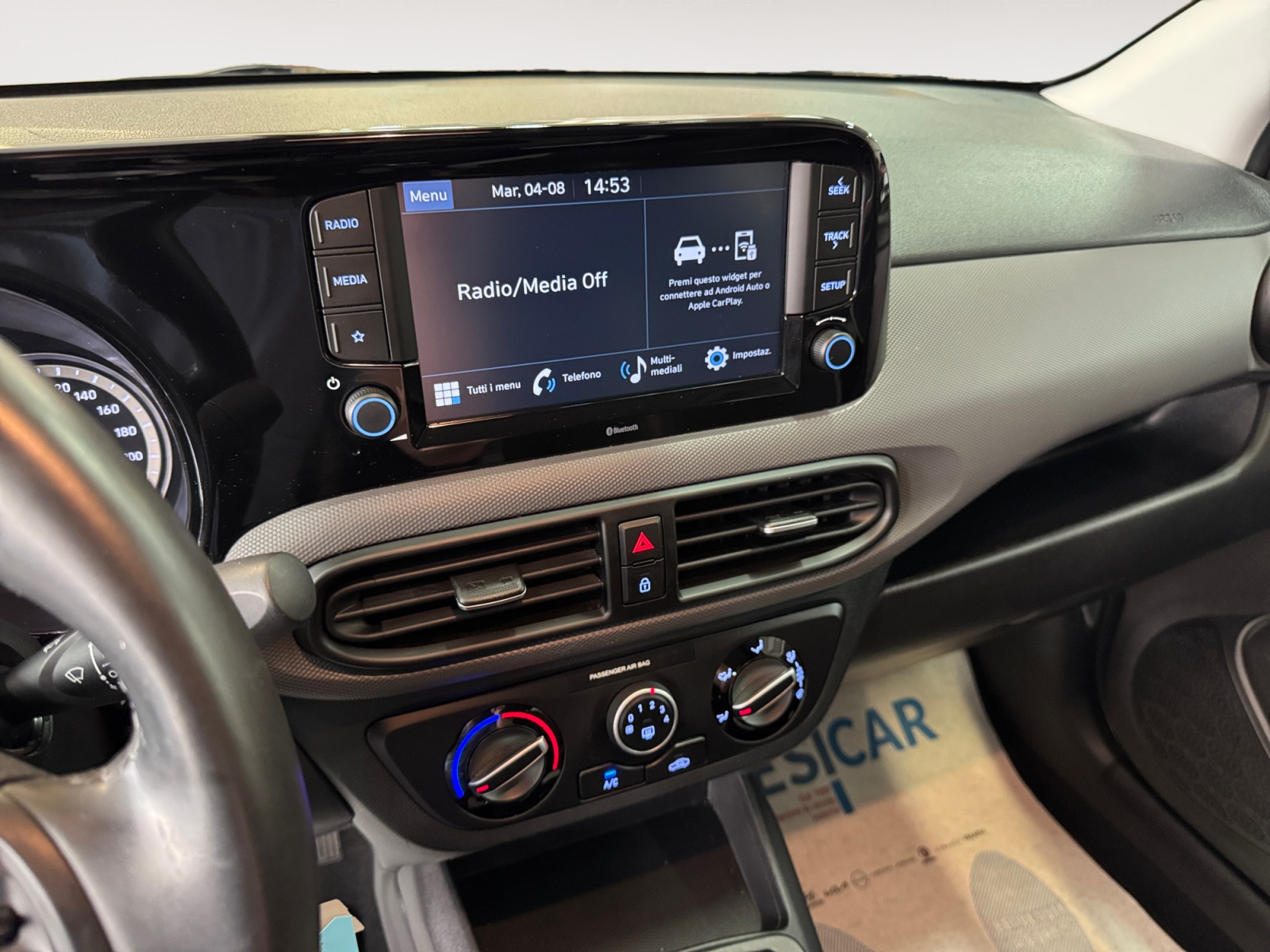 i10 1.0 Tech Connect Pack econext Gpl, IDONEA NEOPATENTATO - immagine 9
