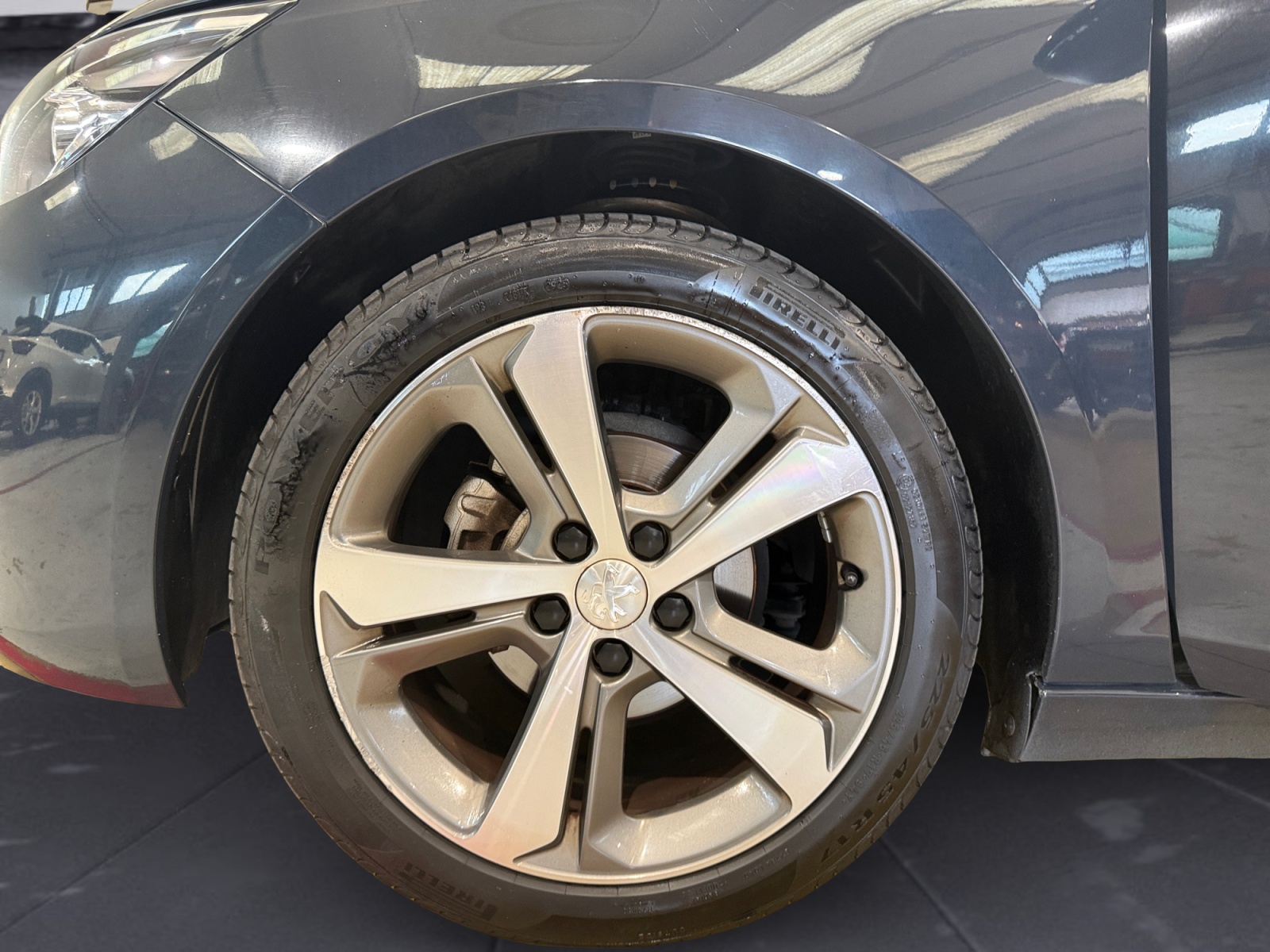 308 5p 1.2 puretech t Active s&s 110cv my18 - immagine 15