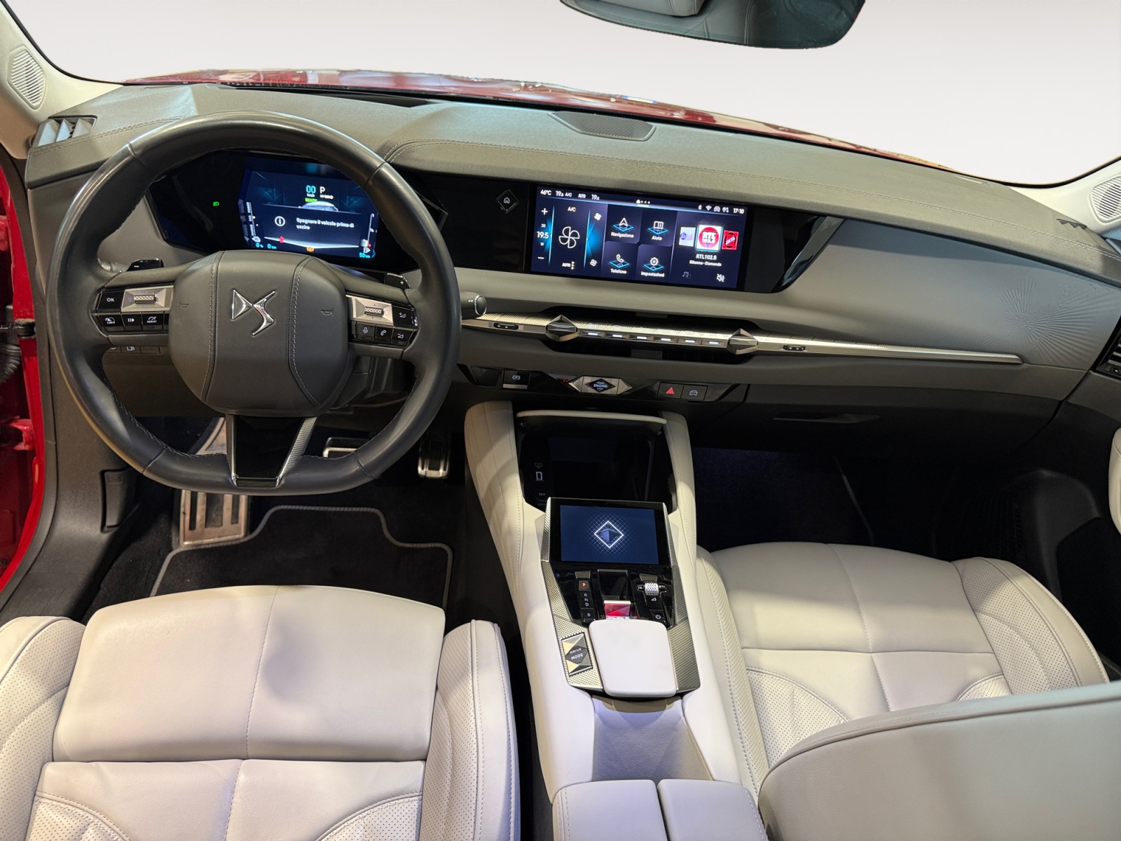 DS4 1.6 e-tense phev Esprit de Voyage 225cv auto - immagine 11