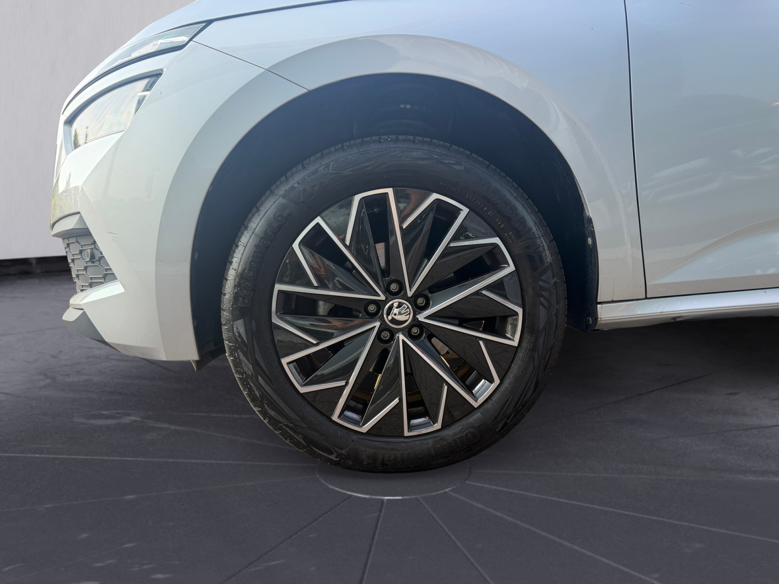 Kamiq 1.5 tsi Black Dots 150cv - immagine 15